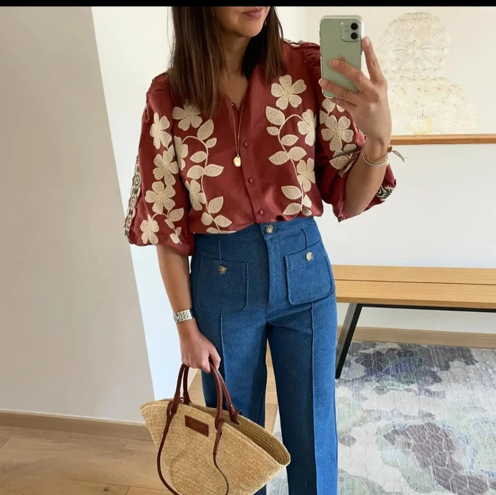 Retro flower embroidery blouse Small - Picture 2 of 10